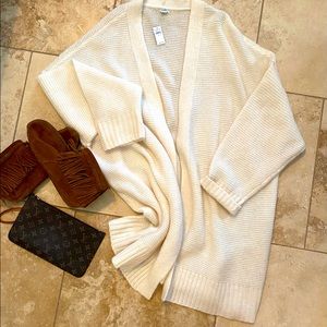 SOLD ❤️Brand New Aerie Cardigan